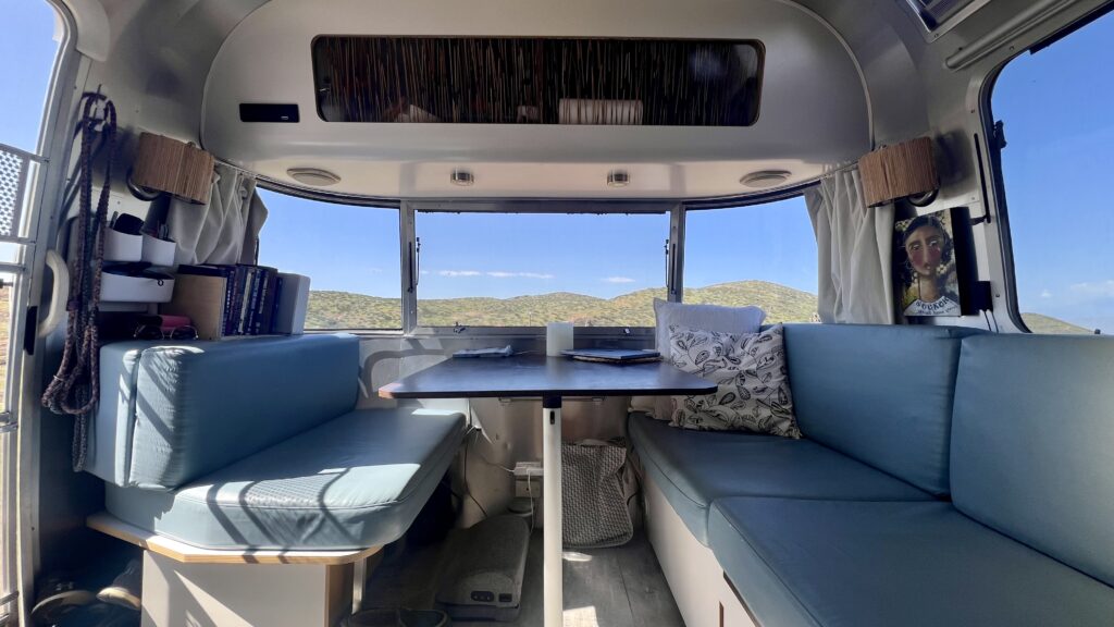 Dinette in Airstream International CCD