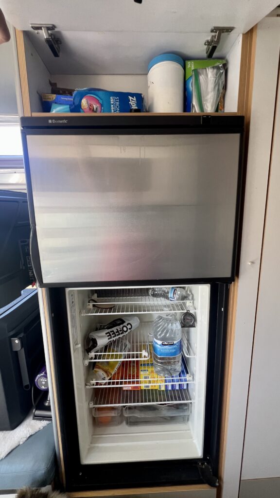 Dometic refrigerator